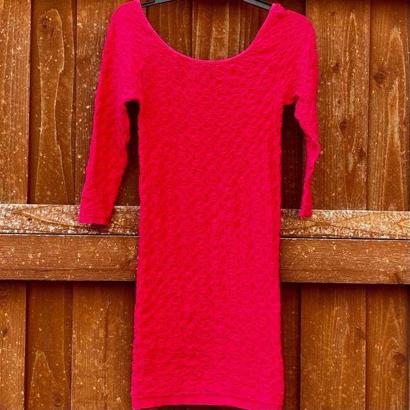 Bebe Smocked Sheath Dress NWT - Picture 2 of 11